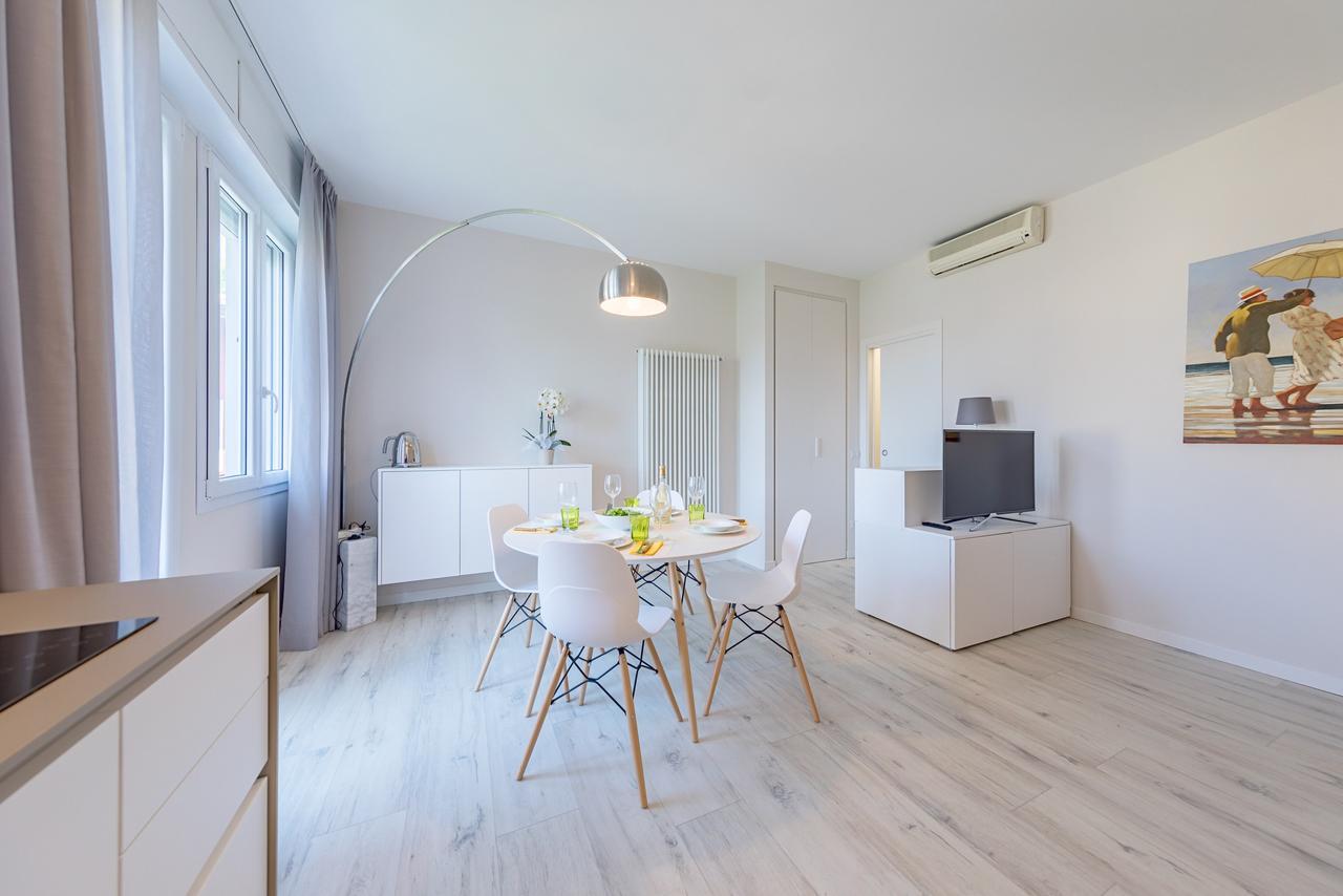 Appartamento Valeria By Wonderful Italy Sirmione Exterior photo