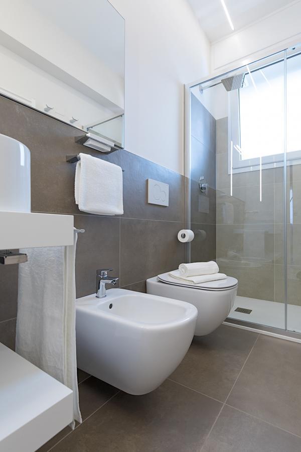 Appartamento Valeria By Wonderful Italy Sirmione Exterior photo