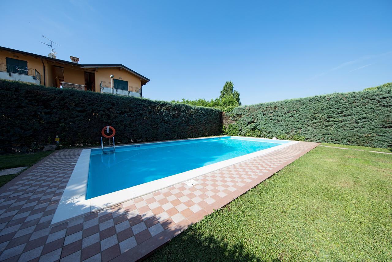 Appartamento Valeria By Wonderful Italy Sirmione Exterior photo